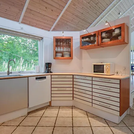 3 Bedroom Pet Friendly In