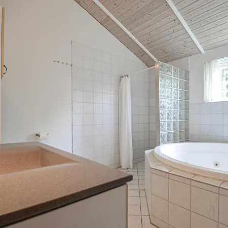 3 Bedroom Pet Friendly In Дом отдыха