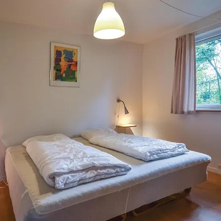 3 Bedroom Pet Friendly In *