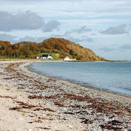 Holiday home 3 Bedroom Pet Friendly In