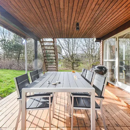 Holiday home 3 Bedroom Pet Friendly In